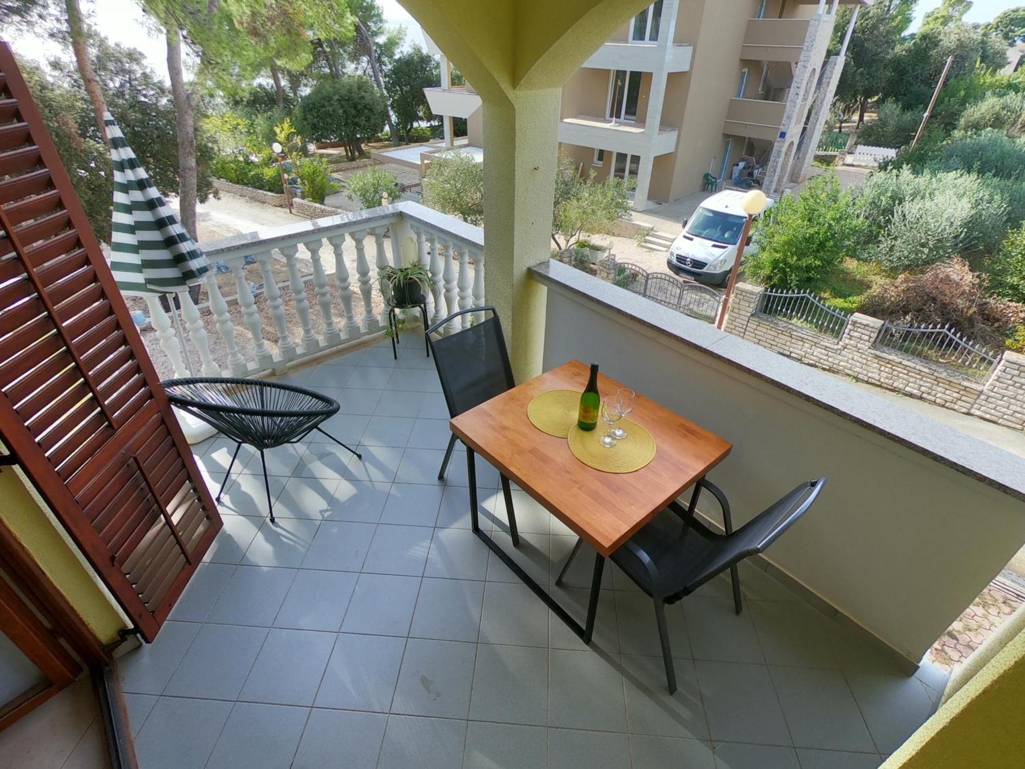 Apartments Stanko Petrčane Extérieur photo
